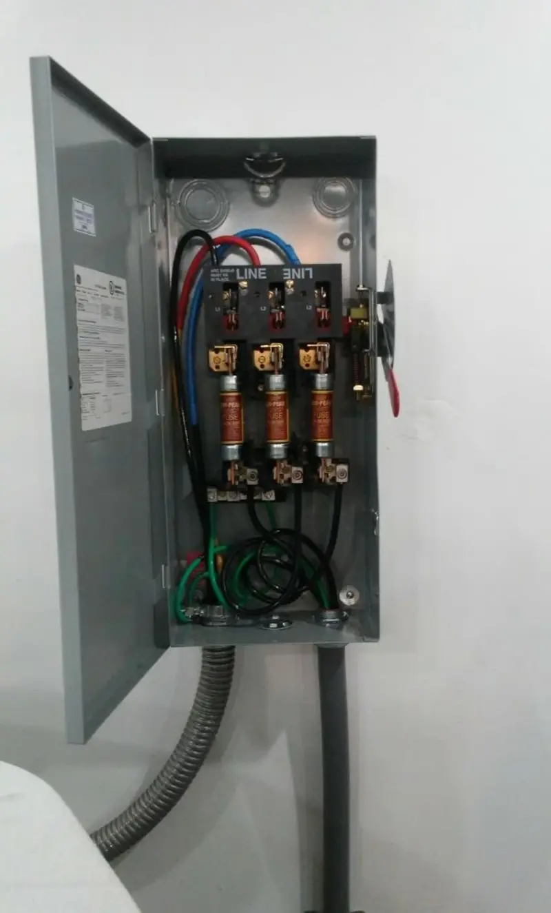 Three-phase disconnect switch installed for Electrical Wiring & Rewiring in El Mirage